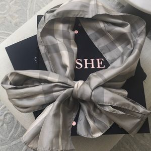 Burberry scarf